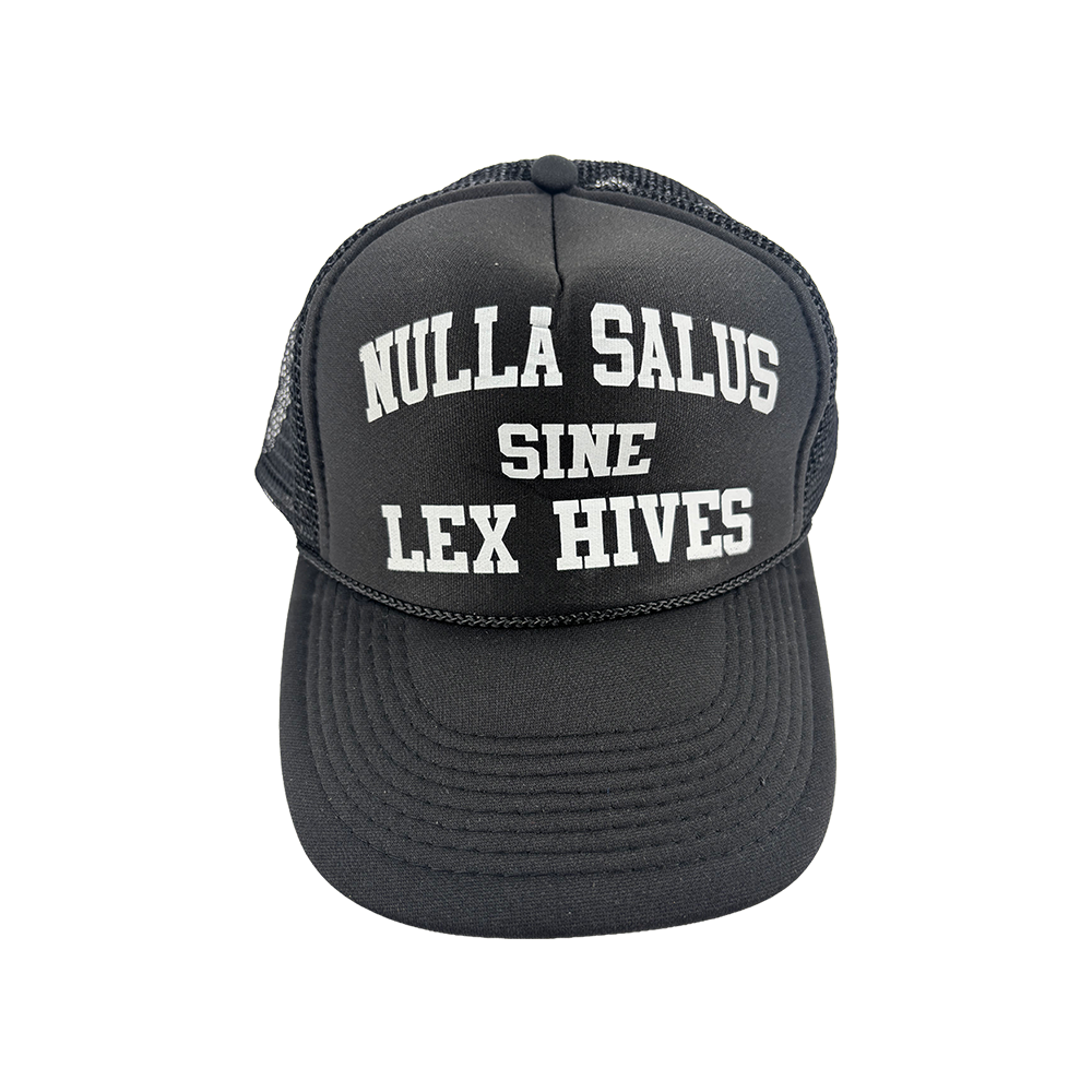 NULLA SALUS TRUCKER HAT
